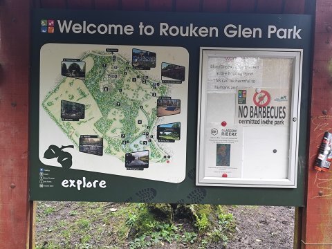 Rouken Glen Park  - 1229