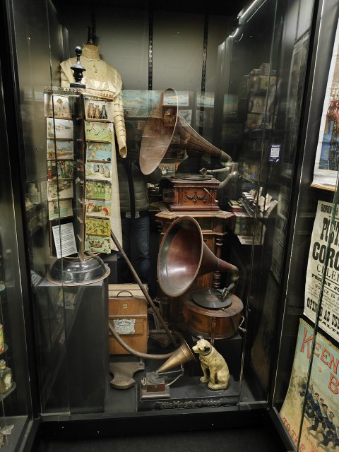 Museum Of Brands - 1275