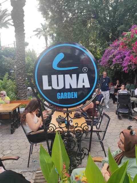 Luna garden