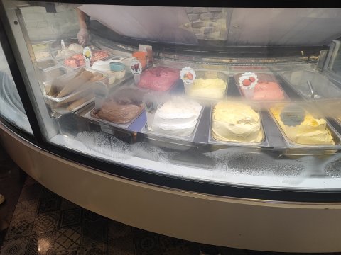 Bella Gelateria - 1352