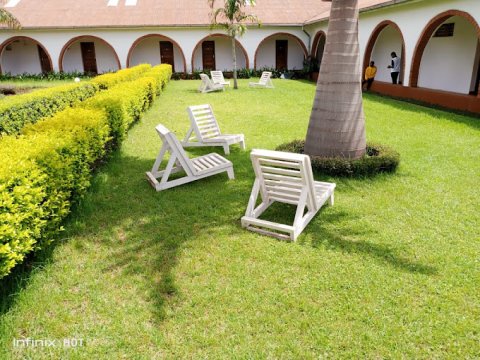 Domus Aurea Safari Company Limited - 1186