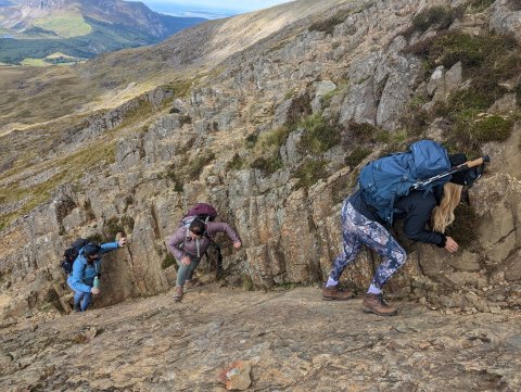 Hike Snowdon - Yr Wyddfa - The Highest Mountain In Wales! - 1307