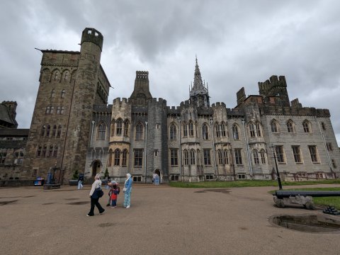 Cardiff City Driven Sightseeing Tour - 1270