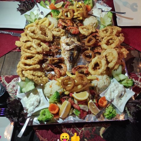 Happy Days Restaurant - 1066