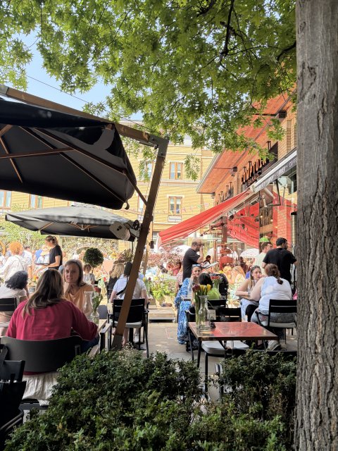 Sloane Square - 1400