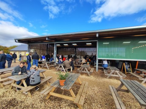 Jeremy Clarkson - Diddly Squat Farm - 1154