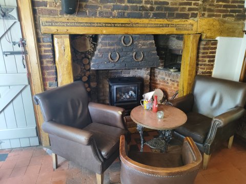 The Three Horseshoes - 1228