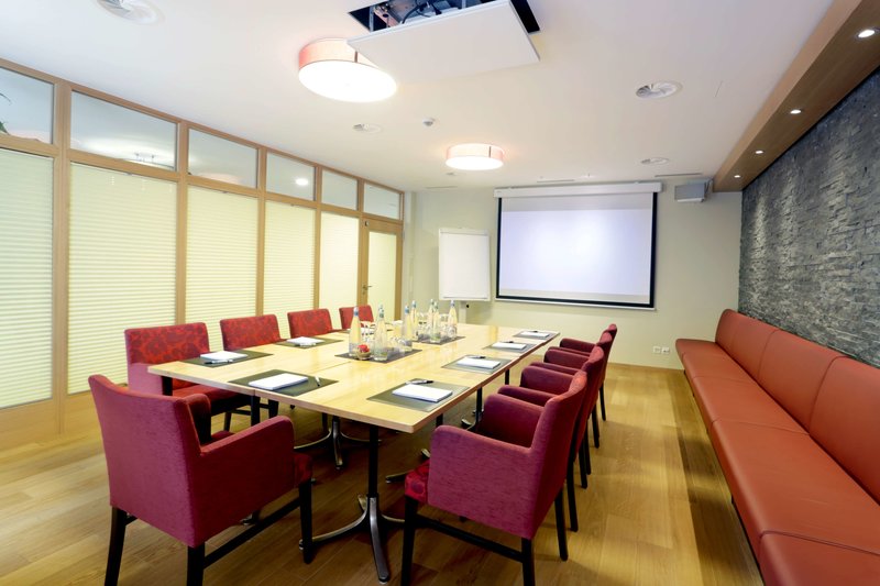 Best Western Plus Hotel Bahnhof - 850