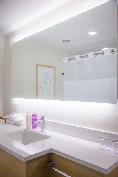 Coast Bastion Hotel - 512