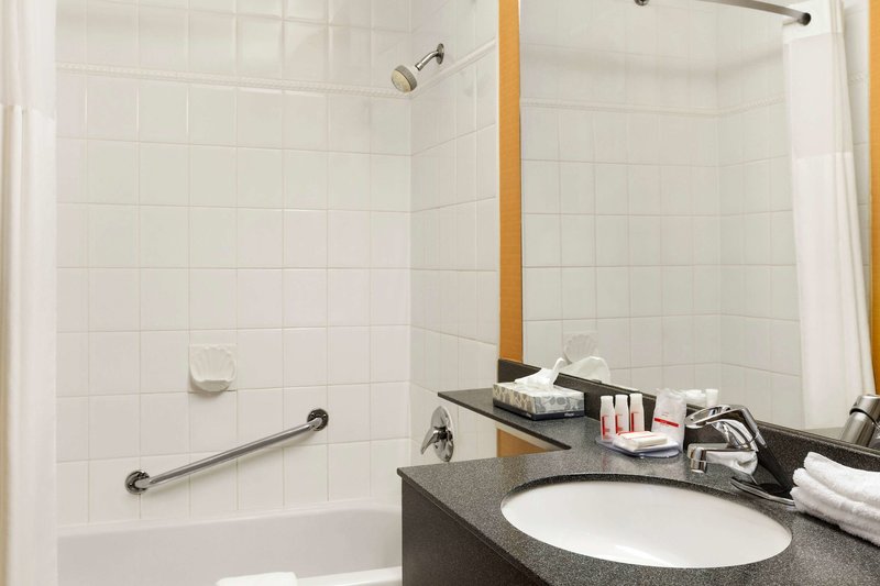 Days Inn Vancouver Downtown - 523