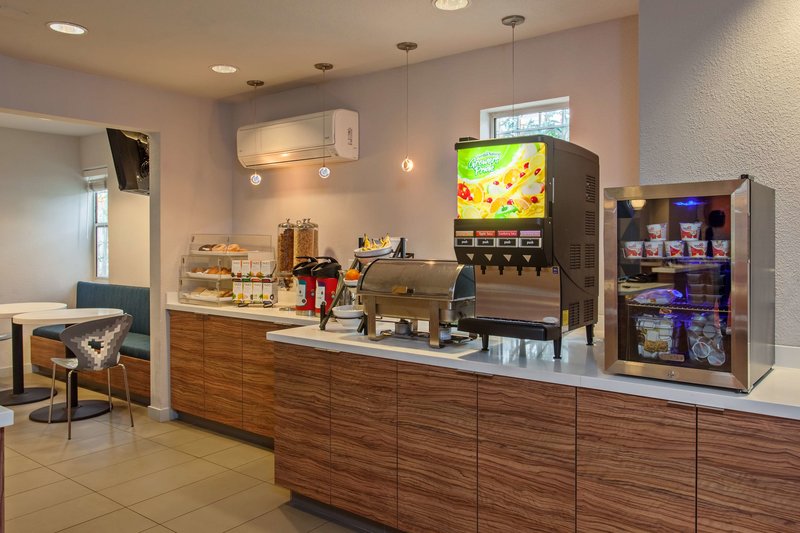 Best Western Plus Executive Suites - 857