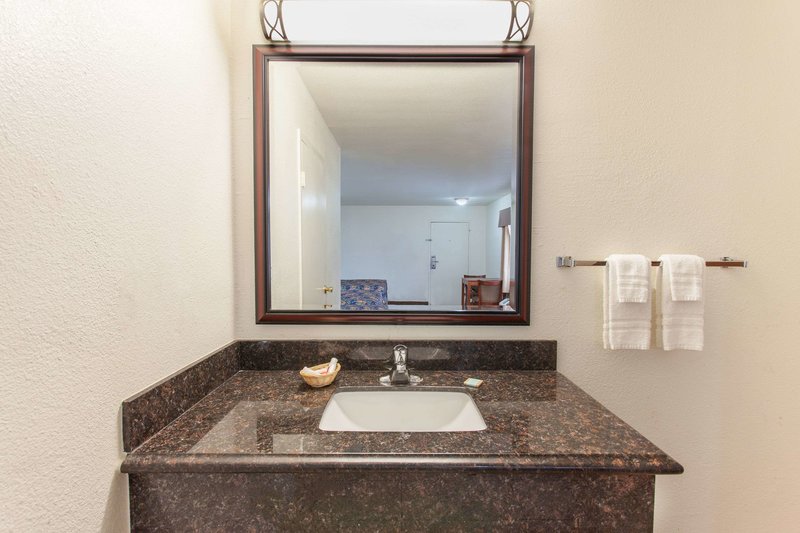 Travelodge Hemet - 861