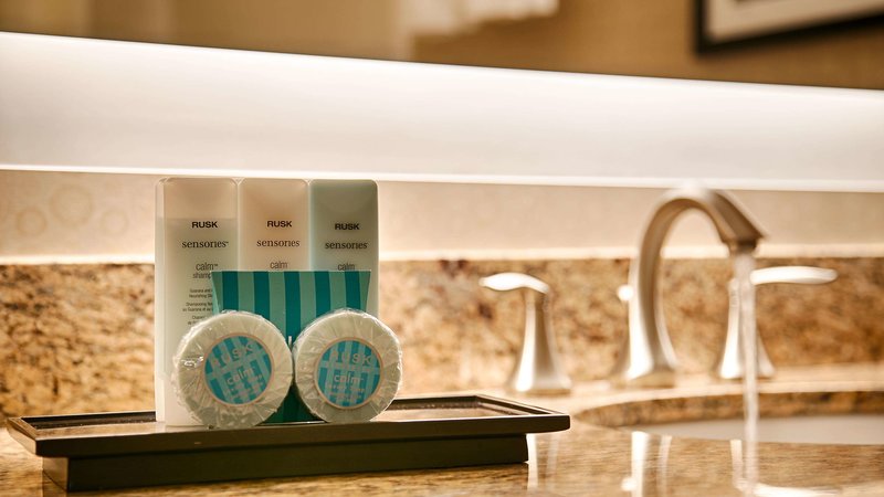 Best Western Plus Suites Hotel Coronado Island - 865