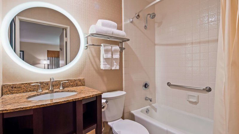 Best Western Plus Suites Hotel Coronado Island - 865