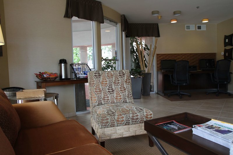 Best Western Plus Suites Hotel Coronado Island - 865