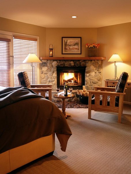 Emerald Lake Lodge - 533