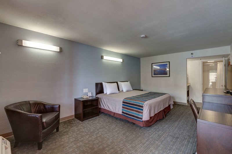 Good Nite Inn Near Seaworld - 868