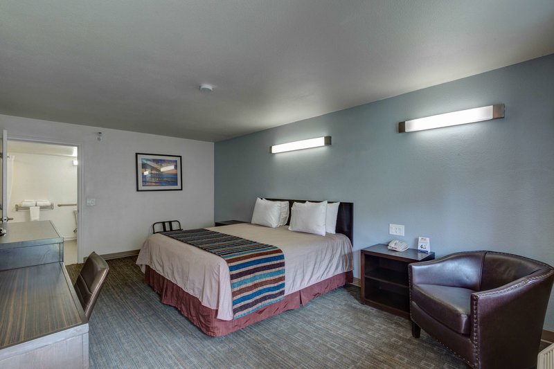 Good Nite Inn Near Seaworld - 868