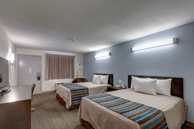 Good Nite Inn Near Seaworld - 868