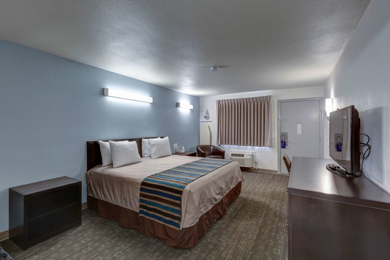 Good Nite Inn Near Seaworld - 868