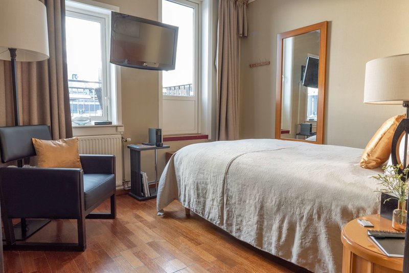 First Hotel Millennium - 538