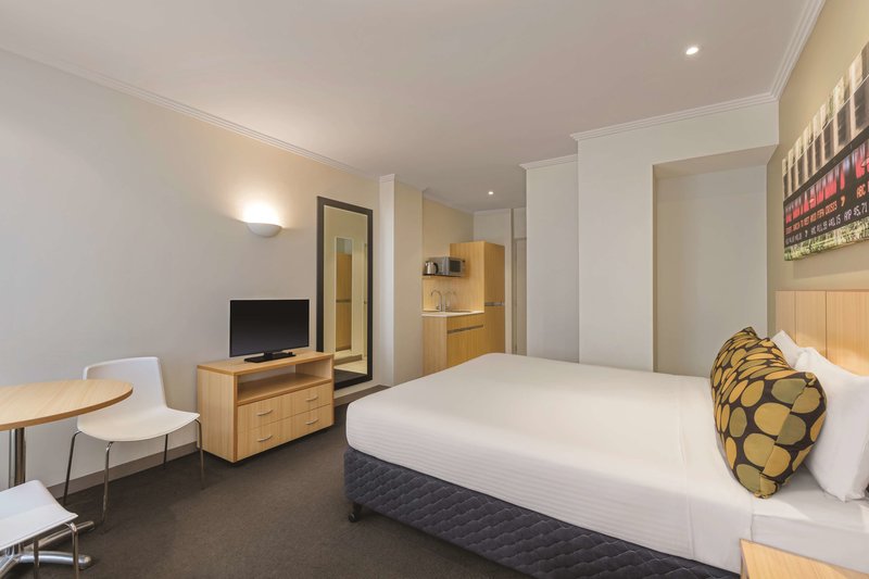 Travelodge Hotel Sydney Martin Place - 871