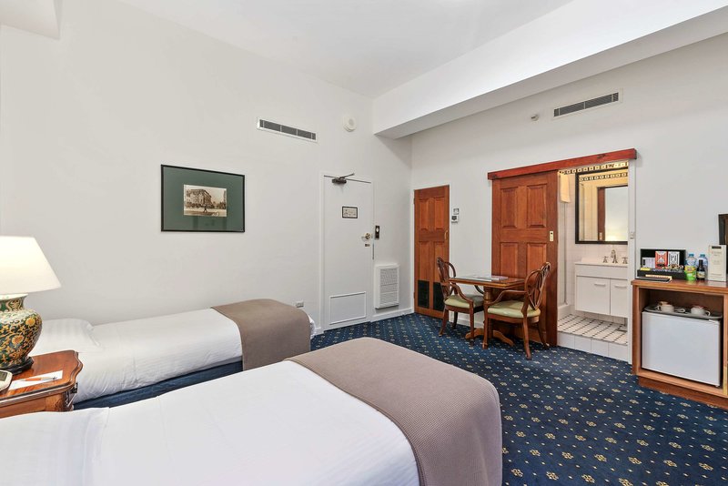 Castlereagh Boutique - 872