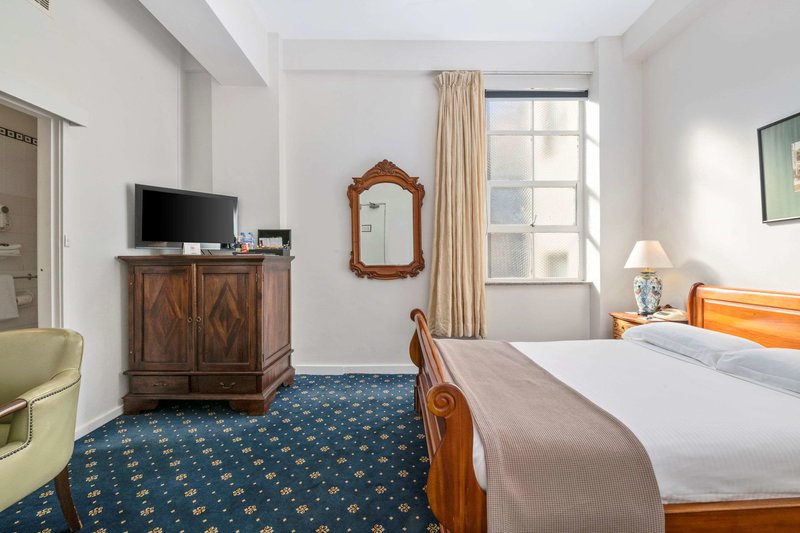 Castlereagh Boutique - 872