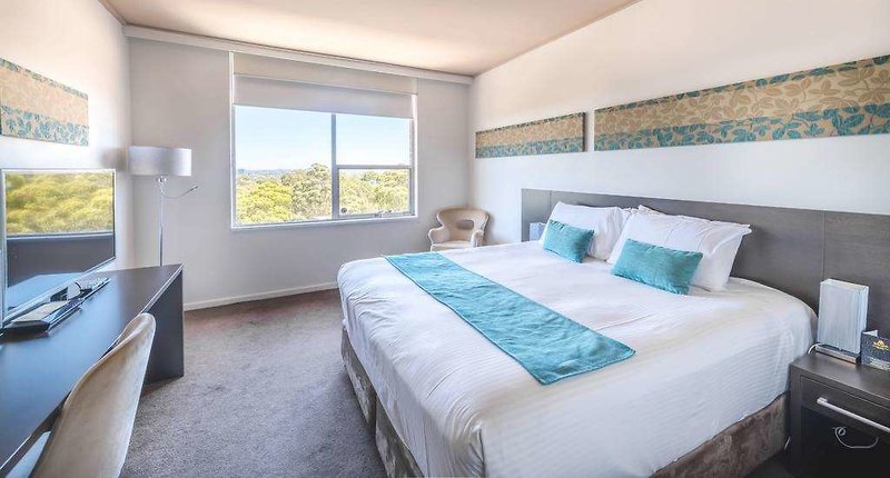 Royal Pacific Hotel - 876