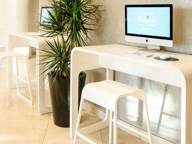 Ibis Sydney Olympic Park - 877