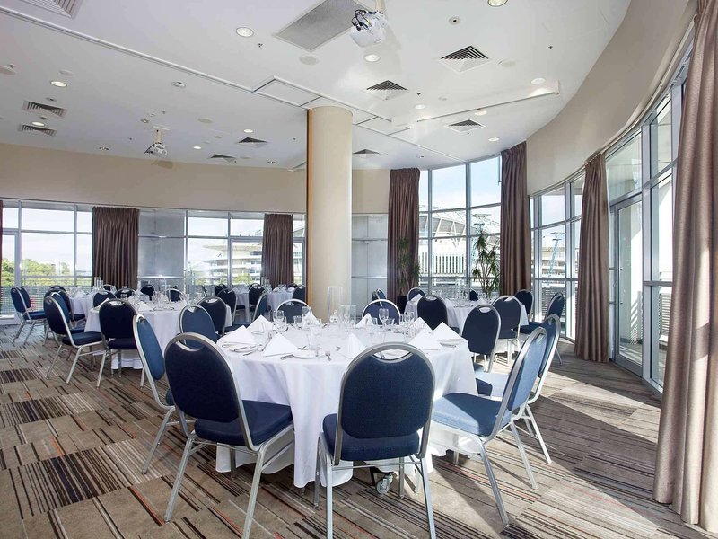 Ibis Sydney Olympic Park - 877