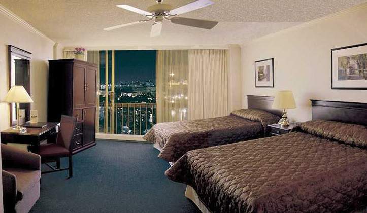 Harbour Towers - 549