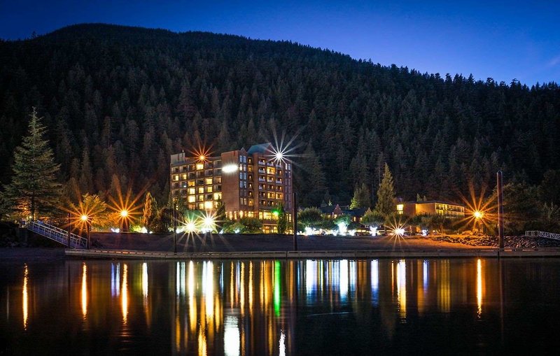 Harrison Hot Springs Resort - 550