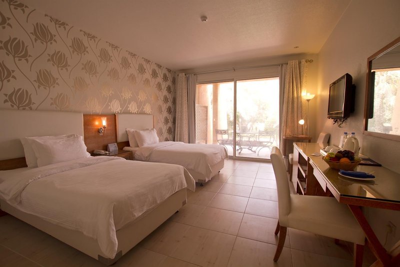 Golden Tulip Al Jazira Hotel & Resort - 559