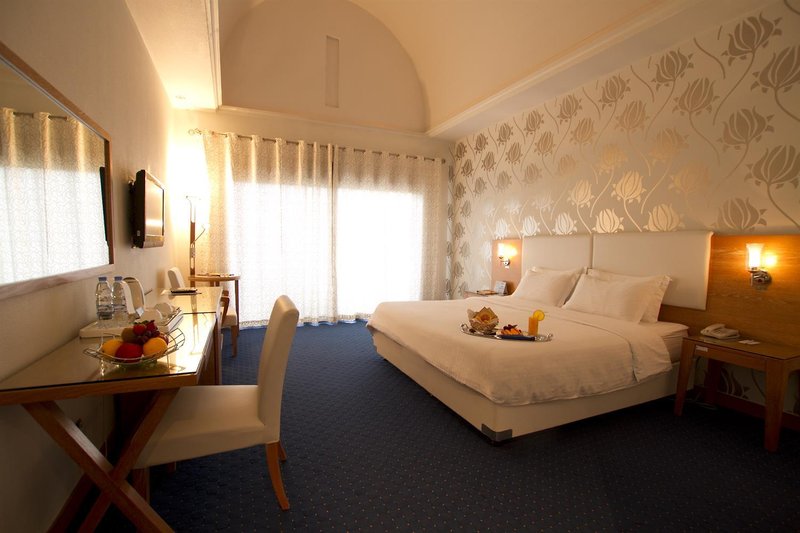 Golden Tulip Al Jazira Hotel & Resort - 559