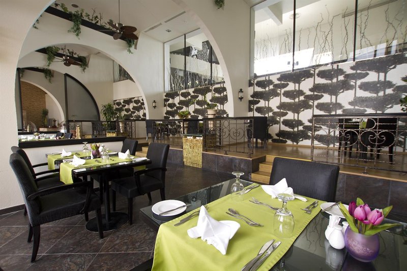 Golden Tulip Al Jazira Hotel & Resort - 559