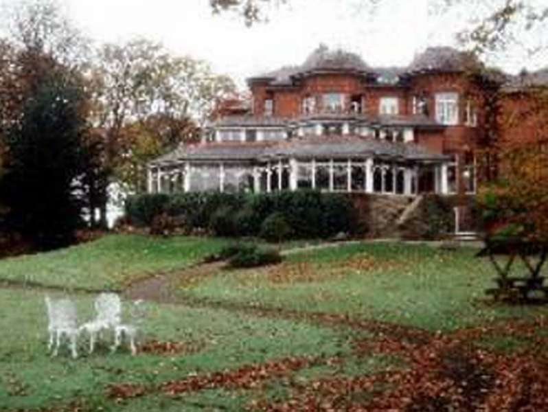 Macdonald Kilhey Court - 562