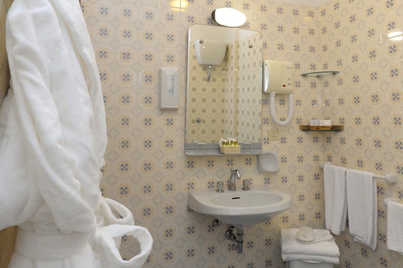 Hotel Pietra Di Luna - 389