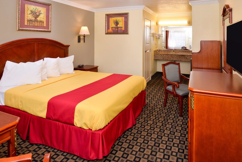 Americas Best Value Inn & Suites San Bernardino - 885