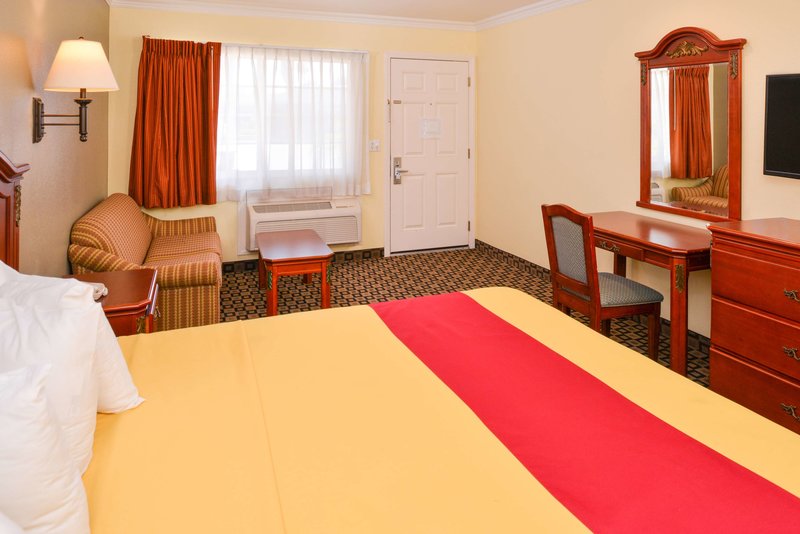 Americas Best Value Inn & Suites San Bernardino - 885
