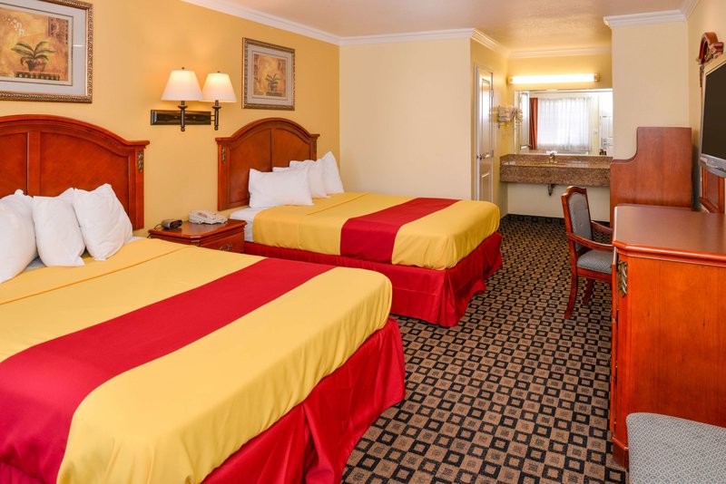Americas Best Value Inn & Suites San Bernardino - 885