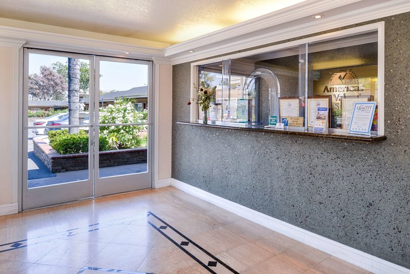 Americas Best Value Inn & Suites San Bernardino - 885