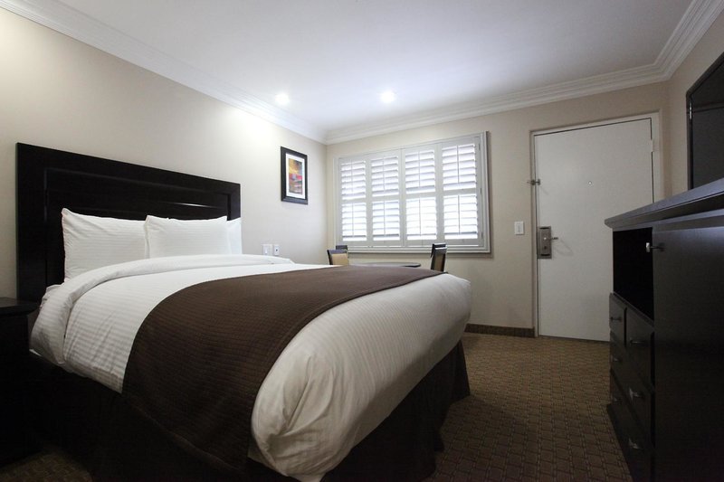 Raincross Hotel Riverside - 887