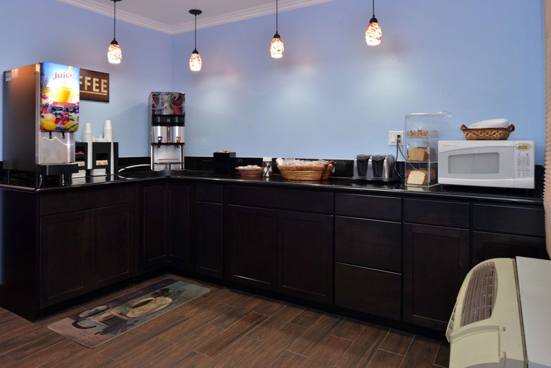 Americas Best Value Inn Hollywood Los Angeles - 889