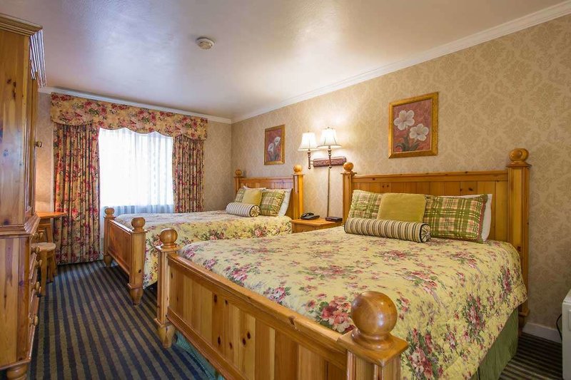 Carmel Inn & Suites - 890