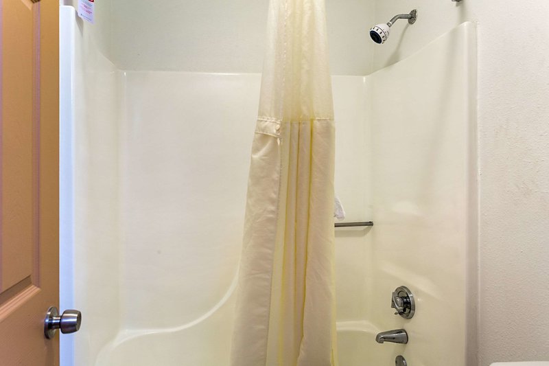 Rodeway Inn Birmingham - 897