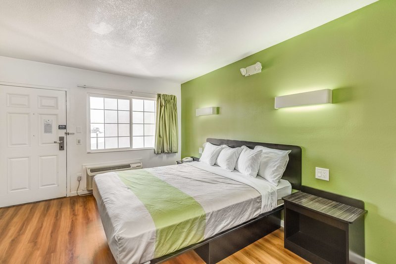 Motel 6 Visalia Ca - 904