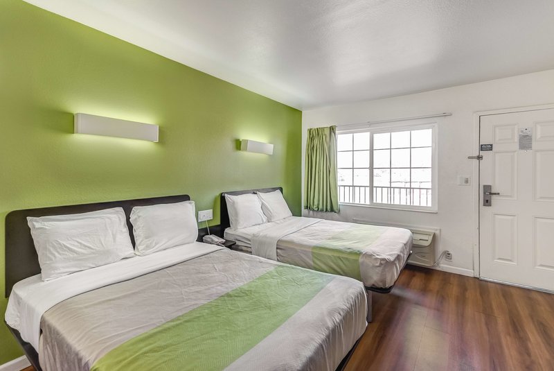 Motel 6 Visalia Ca - 904