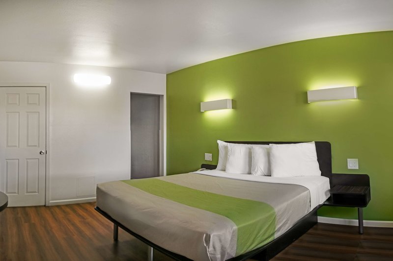 Motel 6 Visalia Ca - 904