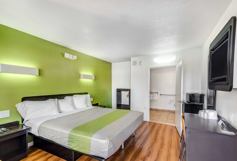 Motel 6 Visalia Ca - 904